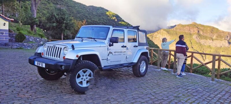 nuns-valley-sky-walk-private-vip-wrangler-tour-4x4
