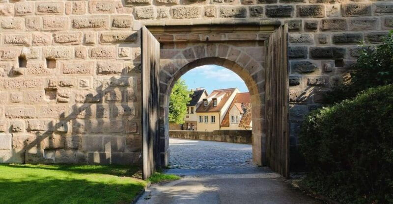 nuremberg-guided-tour-around-the-imperial-castle