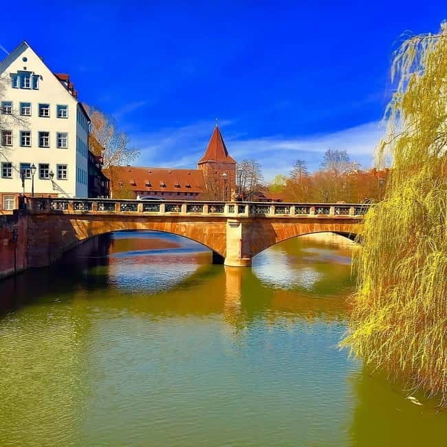 Nuremberg Old Town: Historical walking tour with a local guide - Why This Tour Works