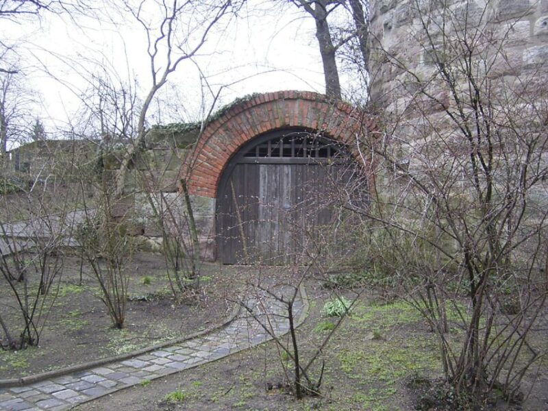 nuremberg-tunnels-and-secret-passages-in-the-city-wall-tour