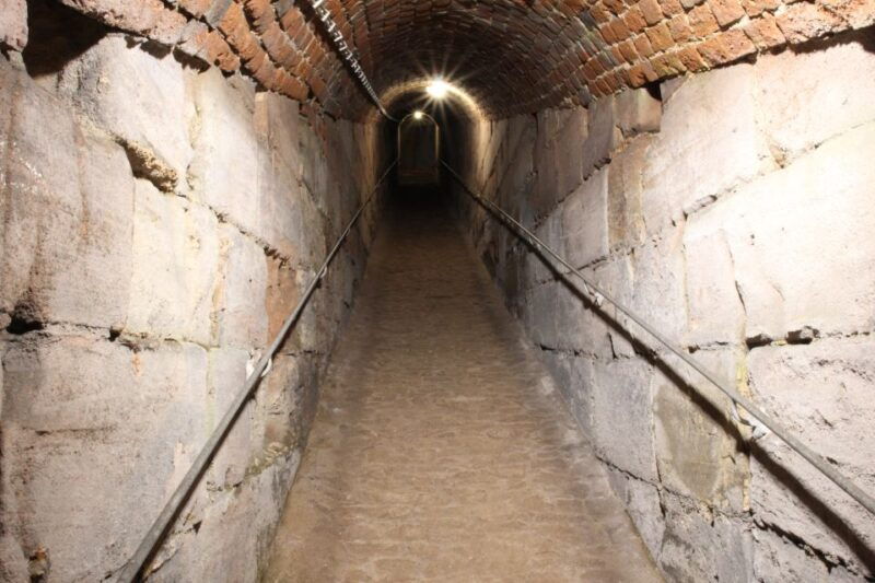 nuremberg-tunnels-and-secret-passages-in-the-city-wall-tour