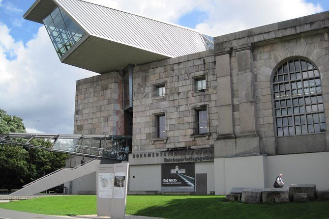 nuremberg-wwii-tour-courtroom-600-and-3rd-reich-sites
