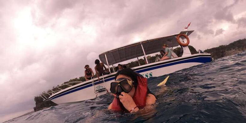nusa-penida-manta-point-3-spot-snorkeling-and-land-tour