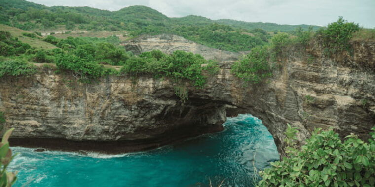 nusa-penida-package-2d1n-snorkeling-and-tour-island