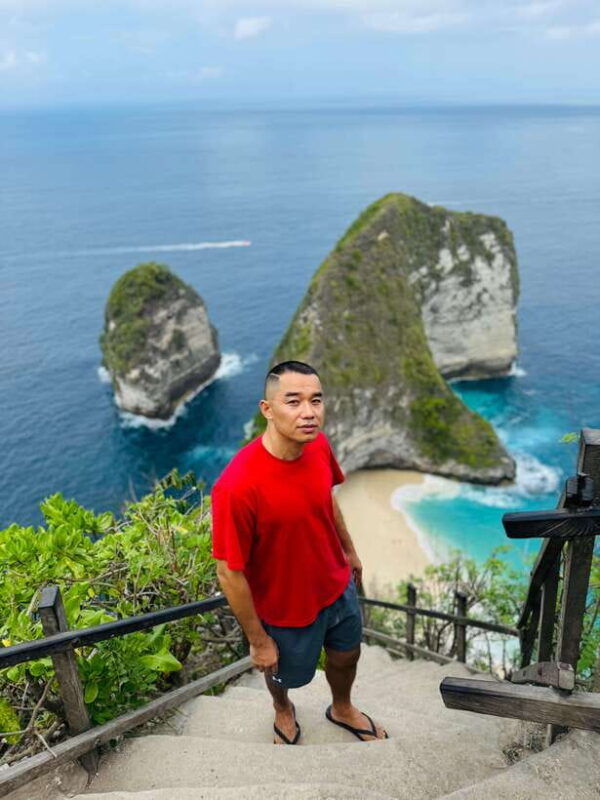 nusa-penida-snorkeling-with-manta-rays-and-island-tour