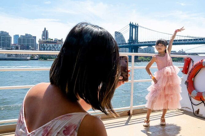 nyc-bottomless-brunch-cruise-with-iconic-views