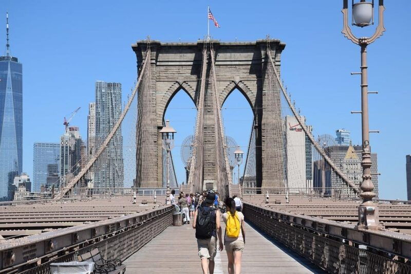 nyc-brooklyn-bridge-statue-of-liberty-manhattan-tour