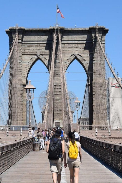 nyc-brooklyn-bridge-statue-of-liberty-manhattan-tour