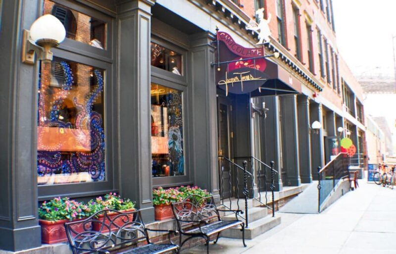 NYC: Brooklyn & DUMBO Bus and Walking Tour with Local Guide - Key Points