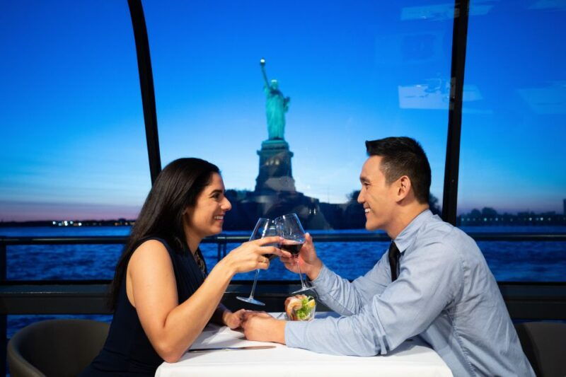 nyc-christmas-eve-gourmet-brunch-or-dinner-harbor-cruise
