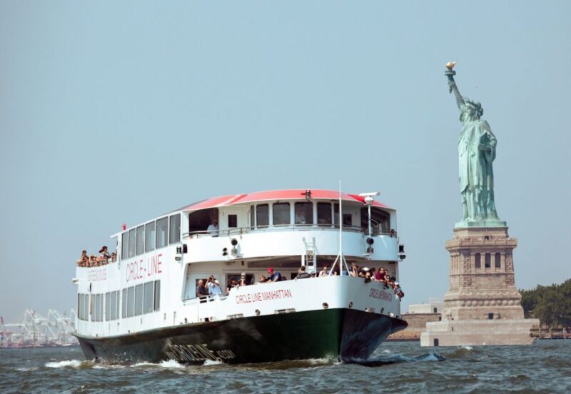 NYC: Circle Line 1.5-Hr Landmarks Skip-The-Box-Office Cruise - Exploring the NYC: Circle Line 1.5-Hr Landmarks Skip-The-Box-Office Cruise