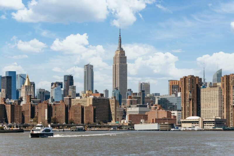 NYC: Circle Line 1.5-Hr Landmarks Skip-The-Box-Office Cruise - What to Expect from the Itinerary