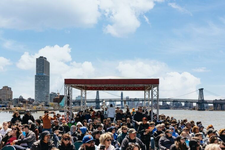 nyc-circle-line-1-5-hr-landmarks-skip-the-box-office-cruise