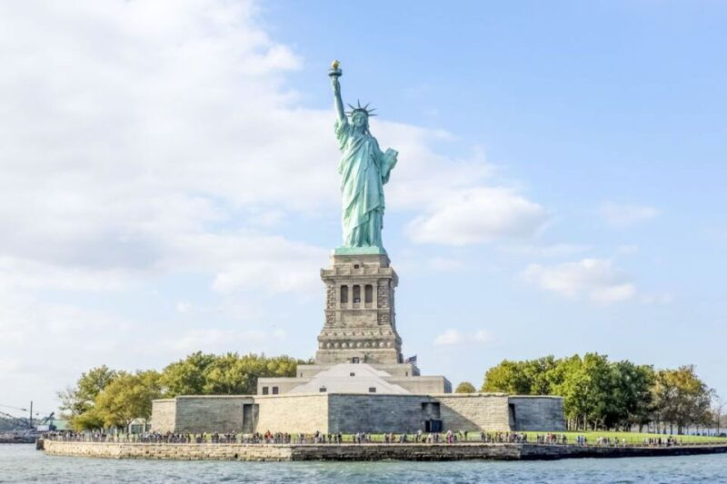 nyc-circle-line-1-hr-statue-of-liberty-skip-the-line-cruise