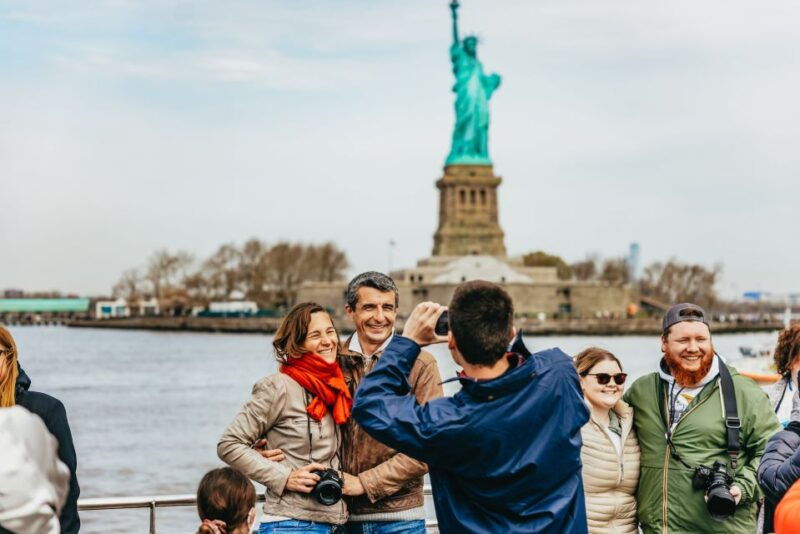 nyc-circle-line-2-5-hour-best-of-nyc-boat-cruise