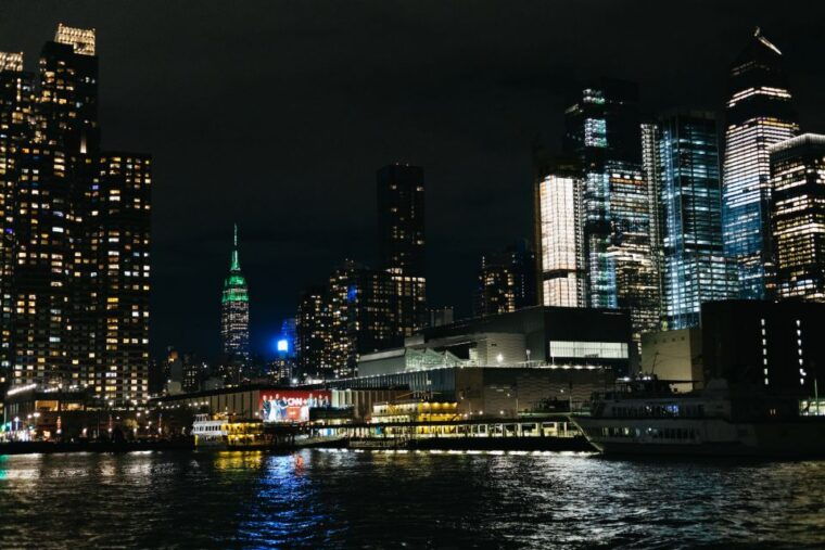 nyc-circle-line-2h-harbor-lights-cruise-skip-the-box-office