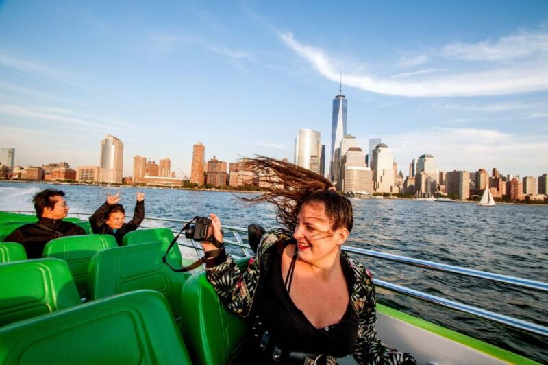 nyc-circle-line-speedboat-skip-the-box-office-ticket