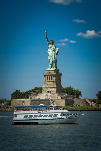 nyc-downtown-and-statue-of-liberty-sightseeing-cruise