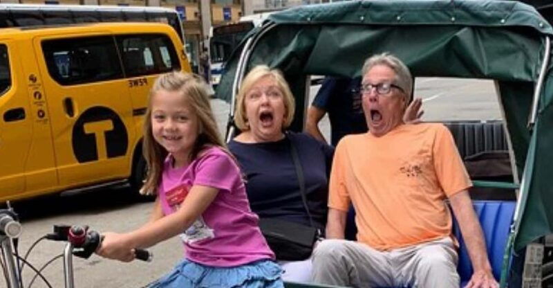 nyc-elf-home-alone-2-locations-central-park-pedicab-tour