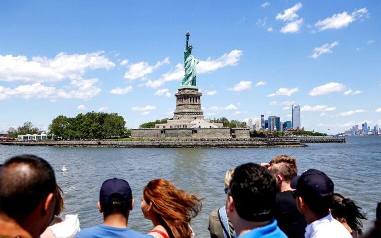 nyc-ellis-island-private-tour-with-liberty-island-access