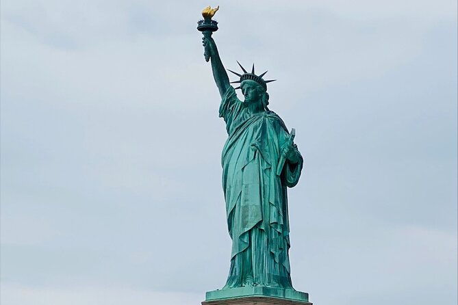 nyc-empire-state-statue-of-liberty-1-day-hop-on-hop-off-tour
