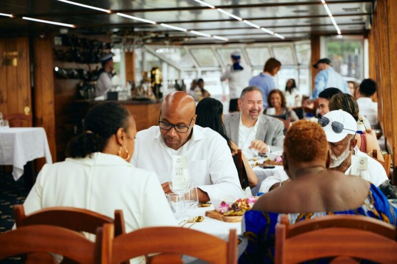 nyc-gourmet-dinner-cruise-with-live-music