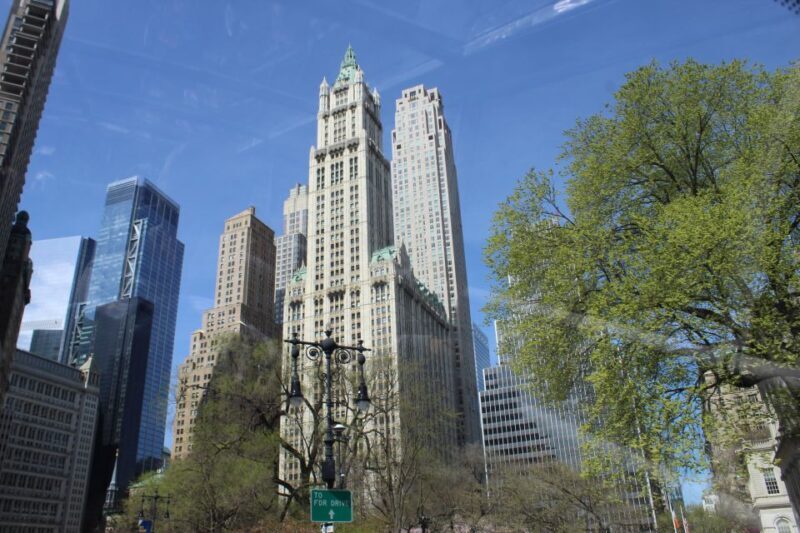 NYC: Gray Line Guided 5 Hour Manhattan Premium Bus Tour - Who Should Consider This Tour?