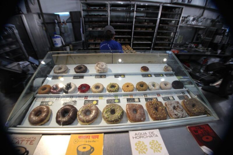 nyc-guided-delicious-donut-tour-with-tastings