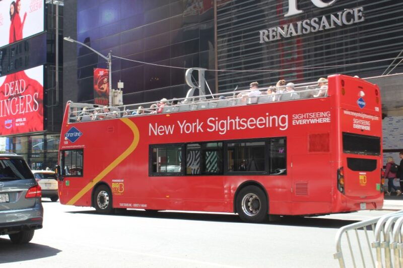 nyc-guided-hop-on-hop-off-bus-with-two-attractions