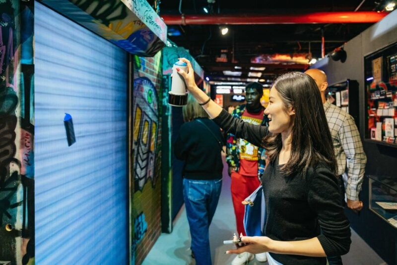 nyc-harlem-bronx-with-yankees-baseball-game-1-day-tour-2