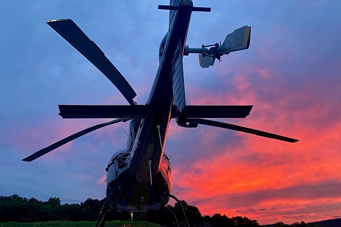 nyc-helicopter-proposal-tour-with-photos-and-champagne