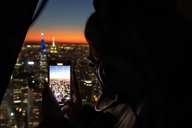 nyc-helicopter-proposal-tour-with-photos-and-champagne