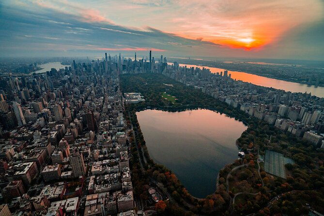 nyc-helicopter-proposal-tour-with-photos-and-champagne