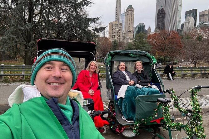 nyc-holiday-lights-and-magic-pedicab-tour