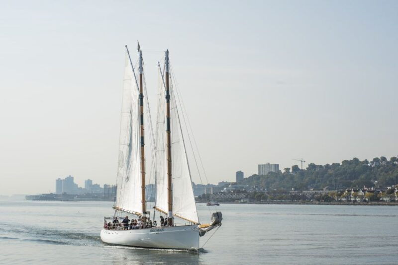 nyc-hudson-river-fall-foliage-sailing-trip