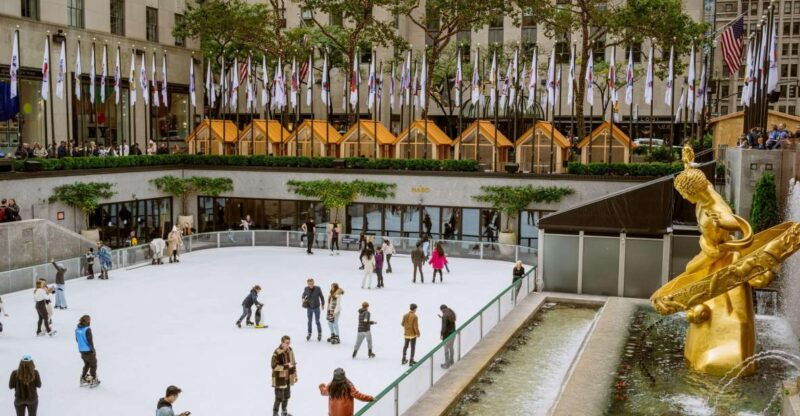 nyc-ice-skating-at-rockefeller-center-with-skate-rental