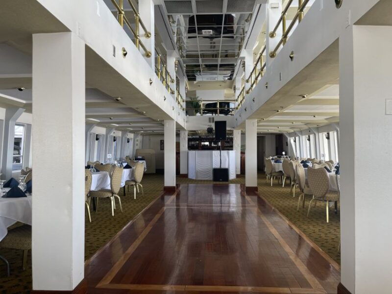 nyc-july-4th-fireworks-party-cruise-with-bbq-buffet-bar