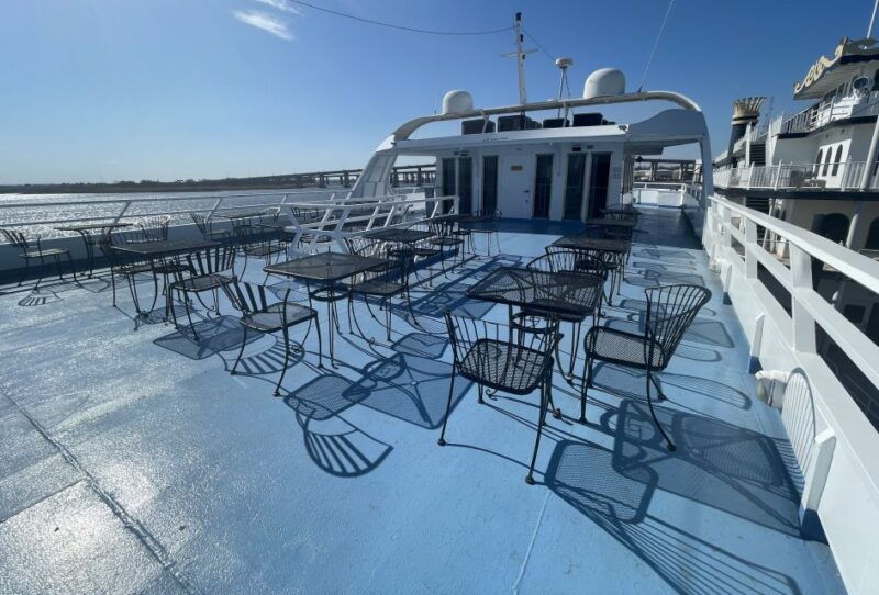 nyc-july-4th-fireworks-party-cruise-with-bbq-buffet-bar