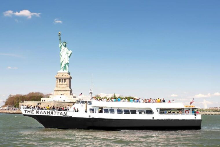 nyc-liberty-cruise-on-new-york-harbor-with-live-guide