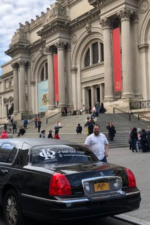 nyc-limousine-tour-by-stretch-limo-king-and-queen-limo-nyc