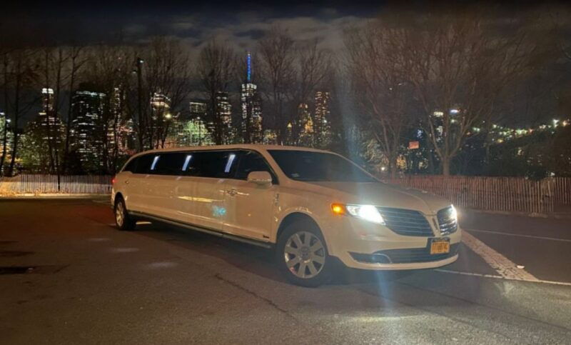 nyc-limousine-tour-by-stretch-limo-king-and-queen-limo-nyc