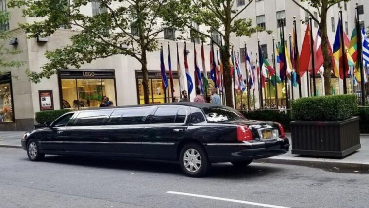 nyc-limousine-tour-by-stretch-limo-king-and-queen-limo-nyc