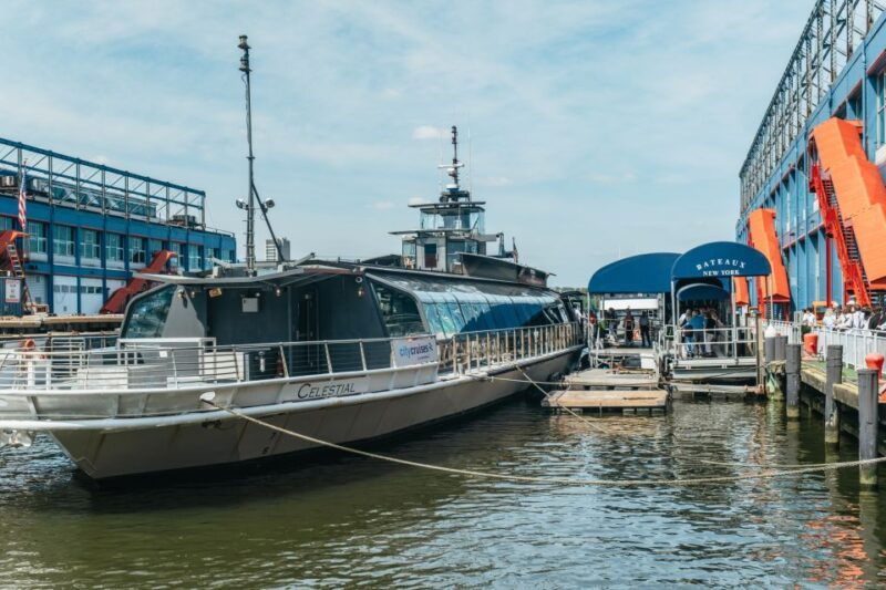 nyc-luxury-brunch-lunch-or-dinner-harbor-cruise