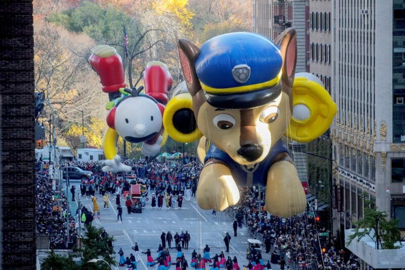 nyc-macys-thanksgiving-day-parade-premium-viewing-brunch