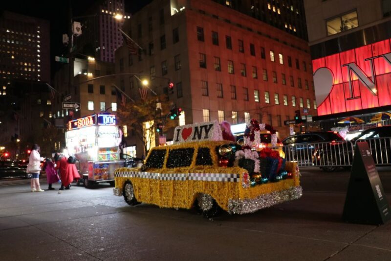 NYC: Magical Christmas Lights Carriage Ride (Up to 4 Adults) - FAQ