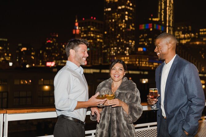 nyc-new-years-eve-luxury-bateaux-plated-dinner-cruise