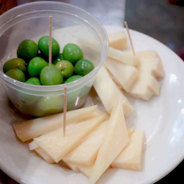 NYC: Original Chinatown and Little Italy Foodie Tour - An In-Depth Look at the Tour Experience