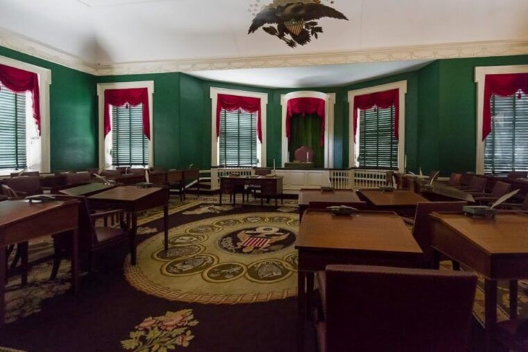 nyc-philadelphia-washington-dc-amish-country-2-day-tour