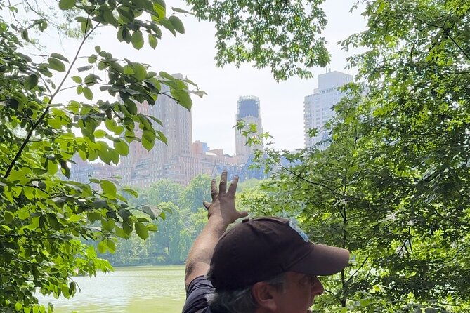 nyc-private-walking-tour-local-insights-history-food