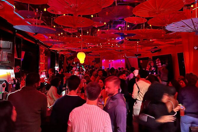 nyc-pub-crawl-with-rooftop-clubbing-experience